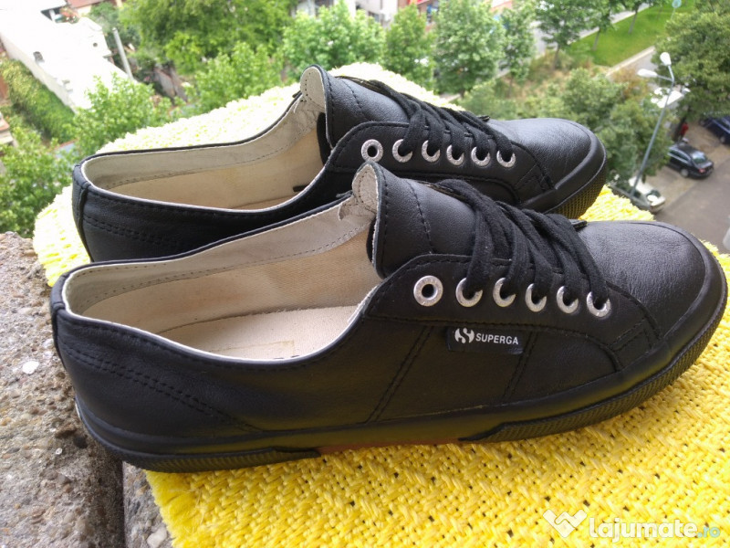 superga made in vietnam