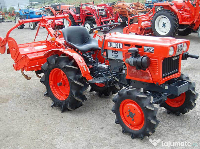 Tractor Kubota, 3.600 eur Lajumate.ro