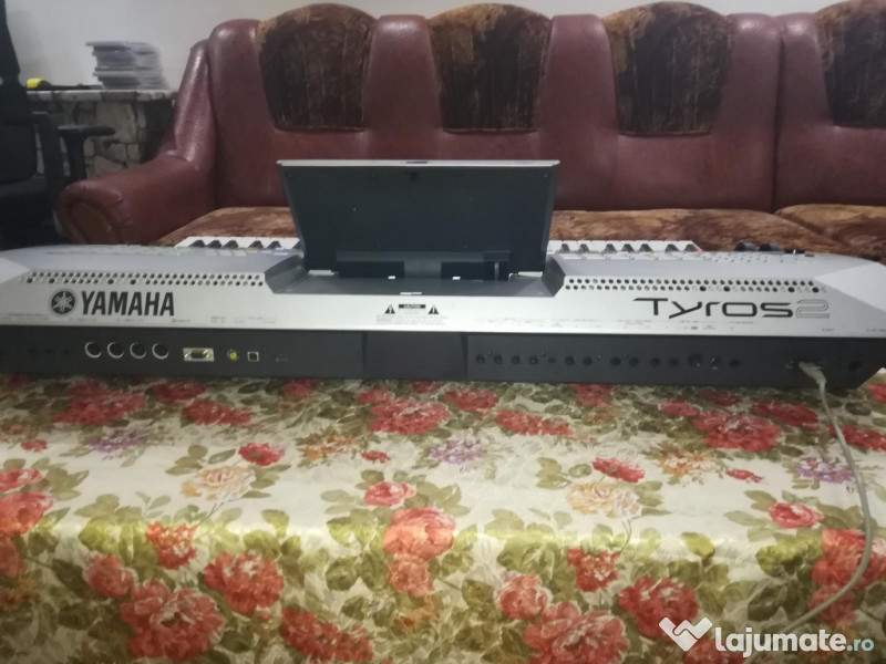 orga yamaha tyros 2