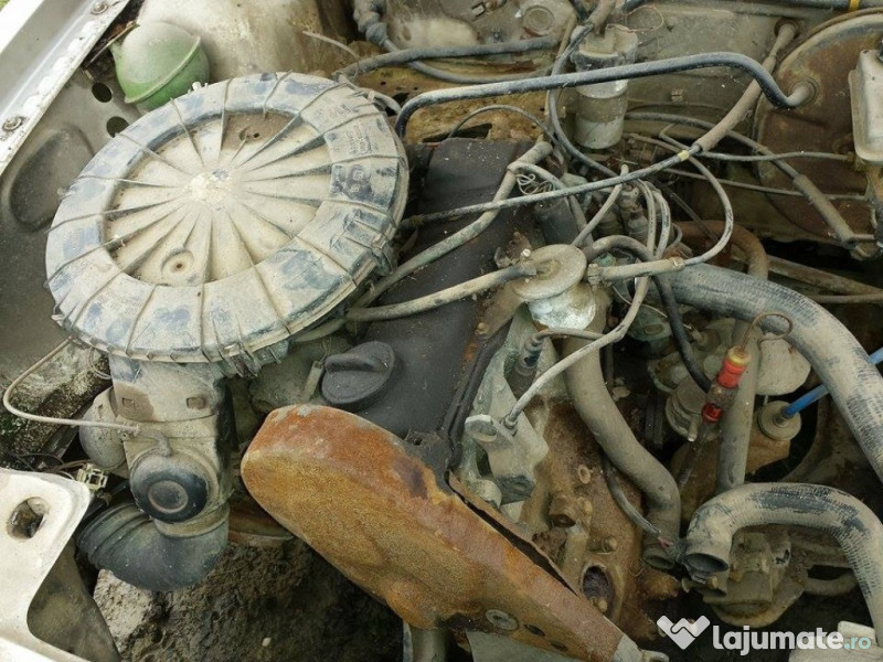 Bloc motor 1.8 Audi 80 cc 1986, 400 lei - Lajumate.ro