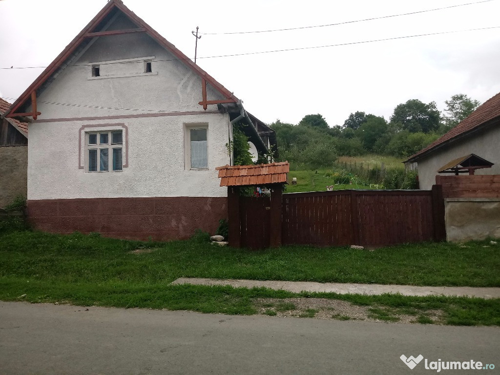 Casa de vacanta la 28 km de Cluj in Vultureni