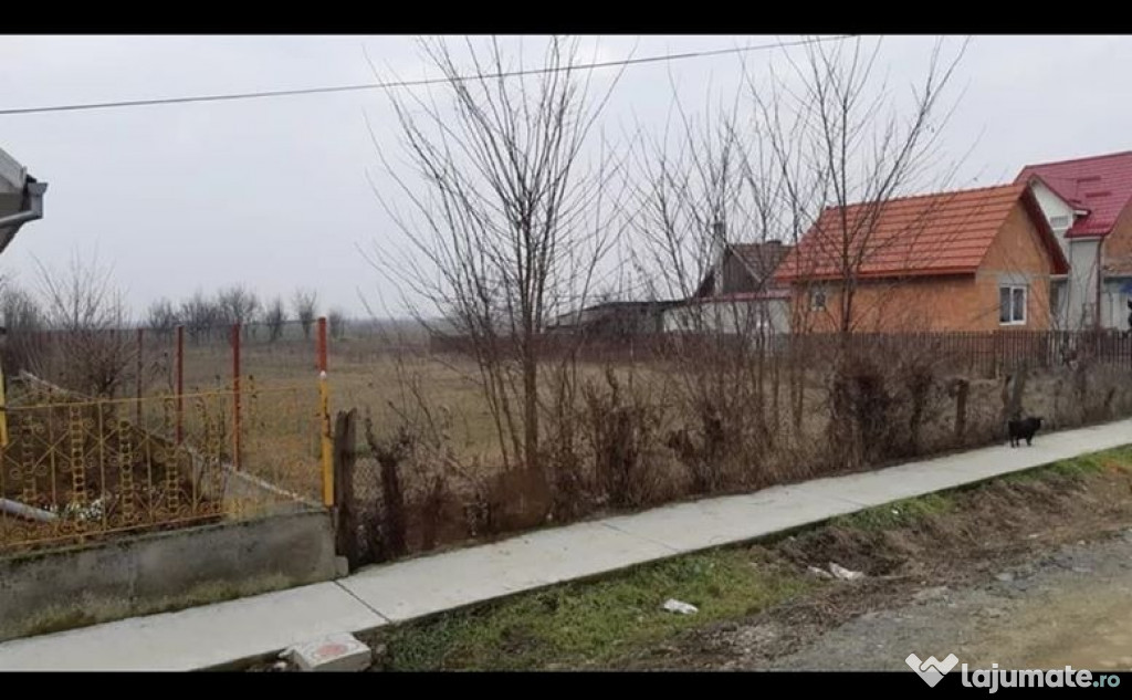 Teren Vetis loc de casa zona foarte buna