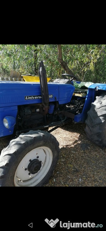 Tractor universal 550