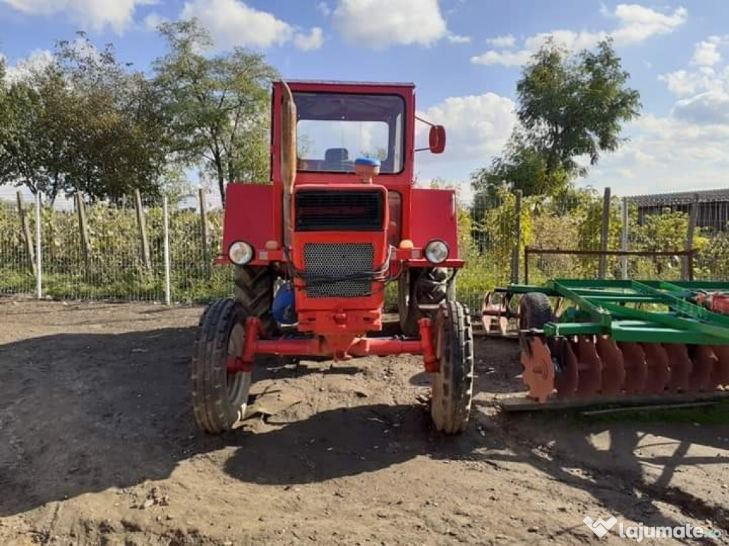 Tractor universal