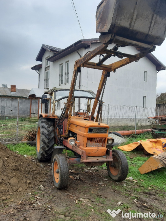 Tractor Fiat 550