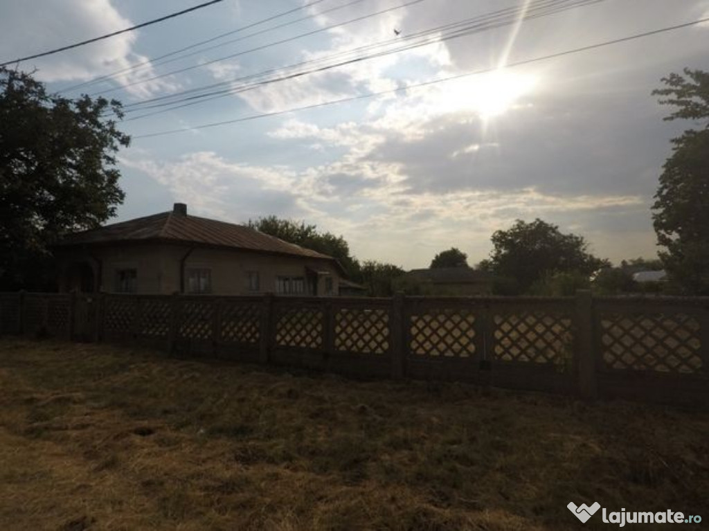Casa + teren - Ulmeni, Calarasi (65 km fata de Bucuresti)