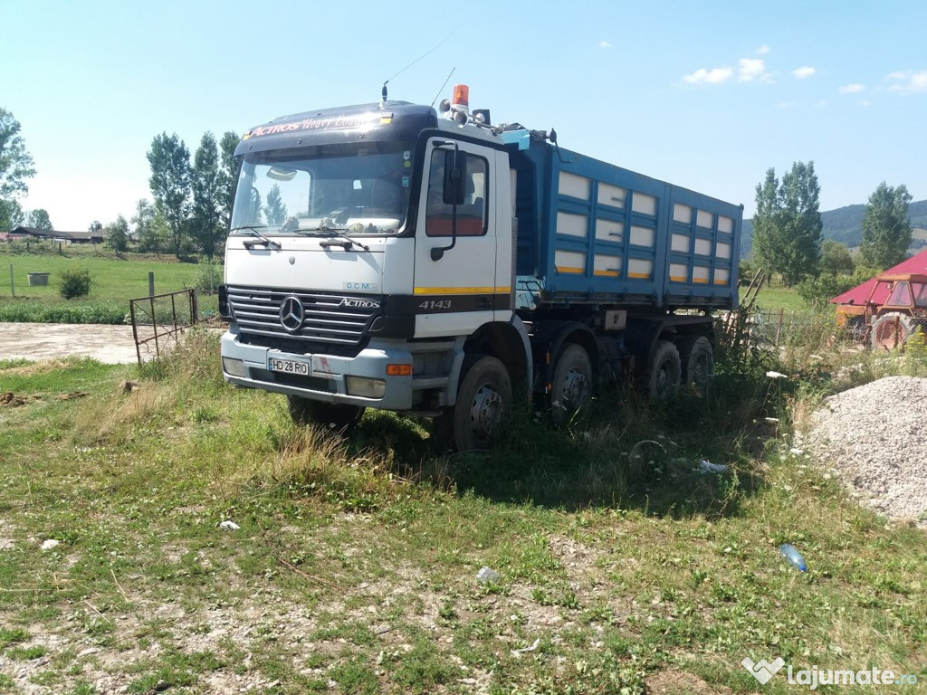 Mercedes Actros 8x4