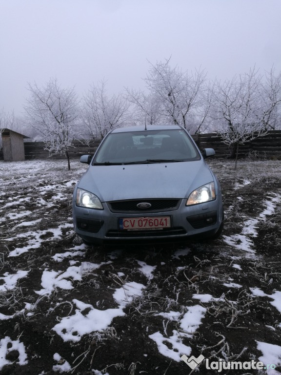 Ford Focus 1.6 90cp