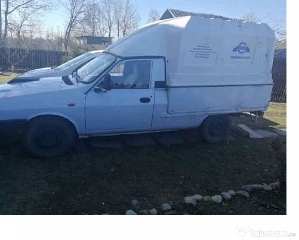 Masina Dacia camioneta