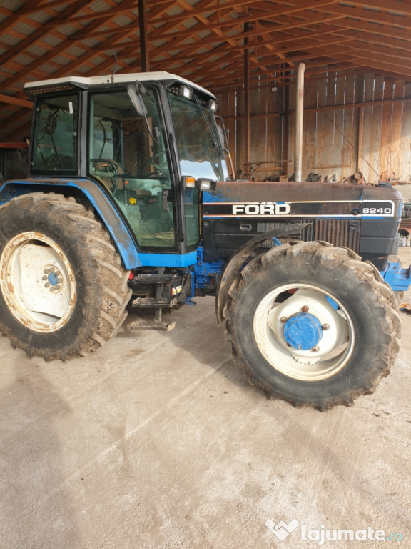 Tractor new holland ford 8240