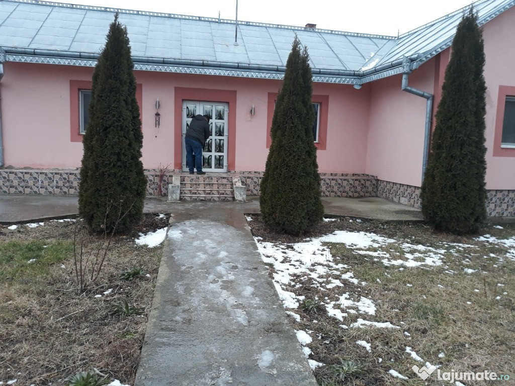 Casă în Broscăuți