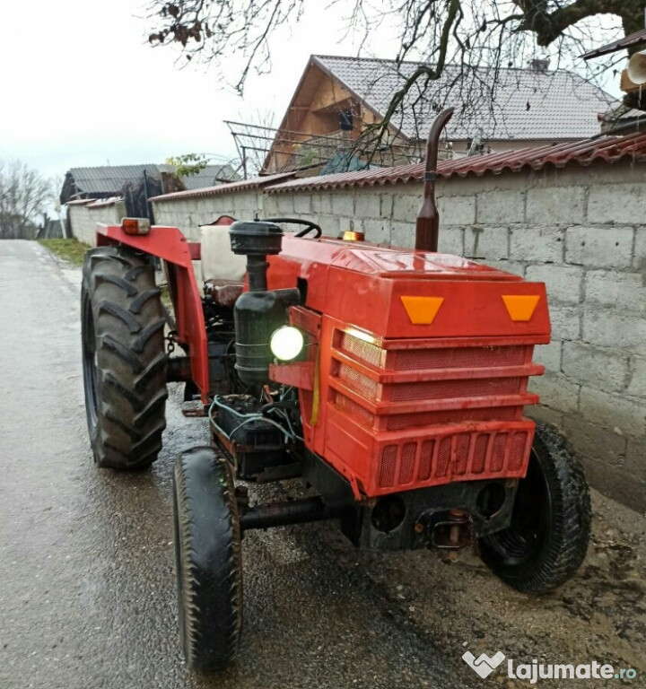 Tractor 445