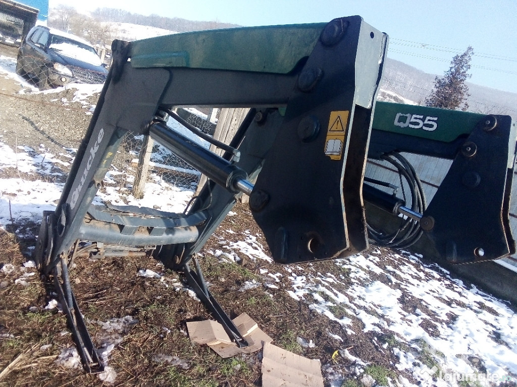 Încărcător frontal pentru john deere