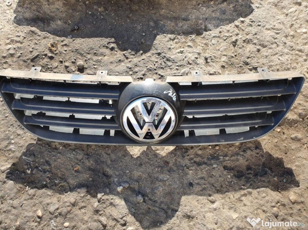 Grila fata radiator VW Polo 2008