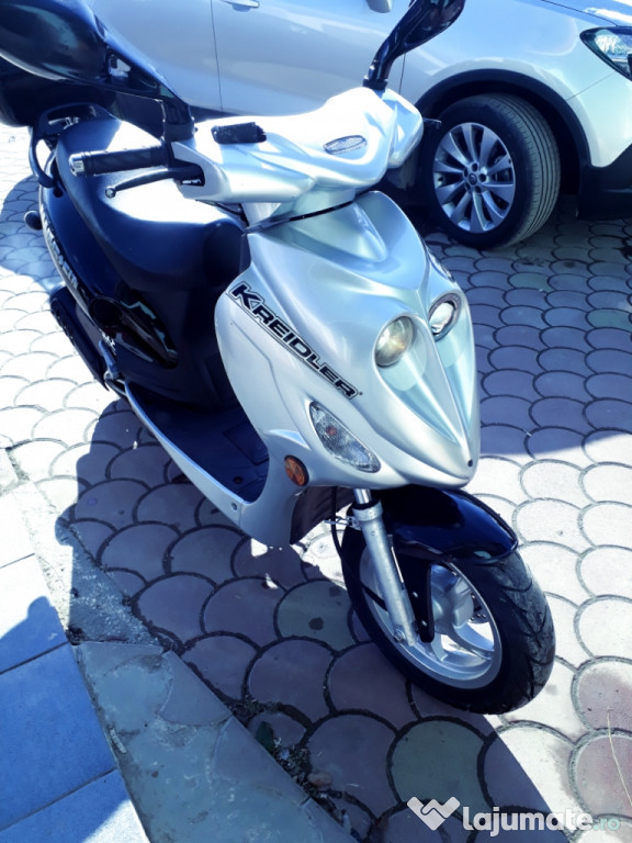 Scuter 49 cm adus recent din germania