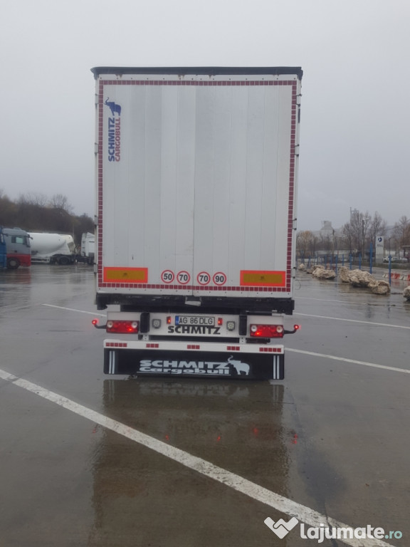 Semiremorca schmitz