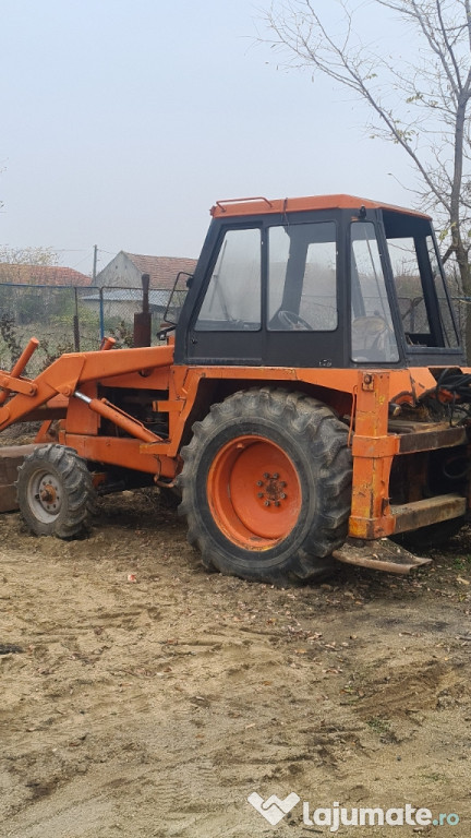 Buldoexcavator Case