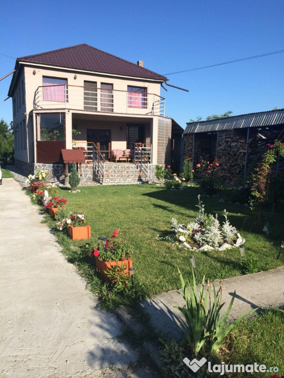 Casa P+E, 139 mp + teren 5400 mp, com.Miroslovesti, sat Soci