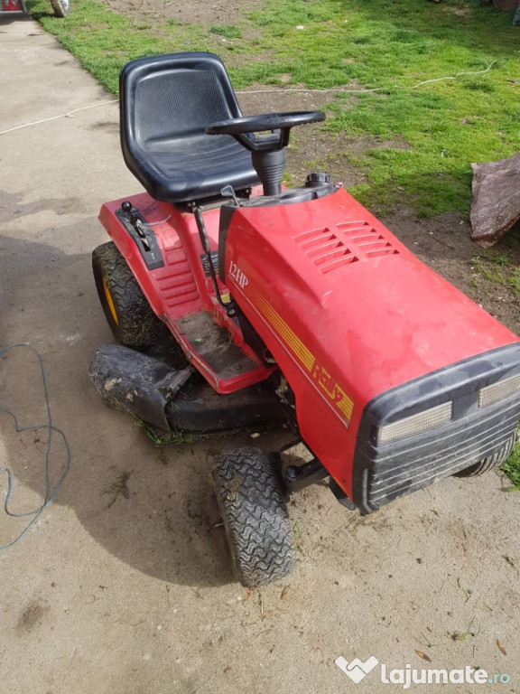 Tractoras de tuns iarba