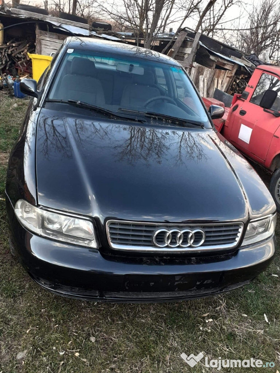 Audi A4***