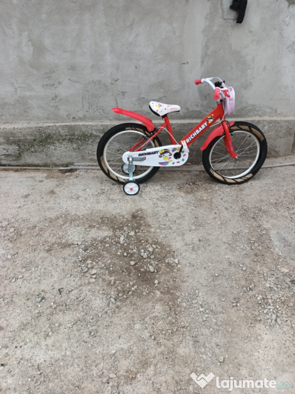 Bicicleta pentru fetite între 7 și 10 anișori