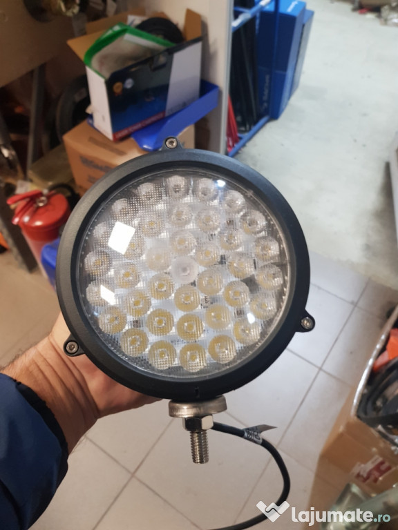 Proiectoare LED -uri tractoare combine utilaje agricole