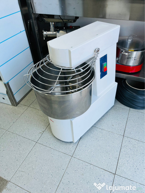 Malaxor aluat curent 220v