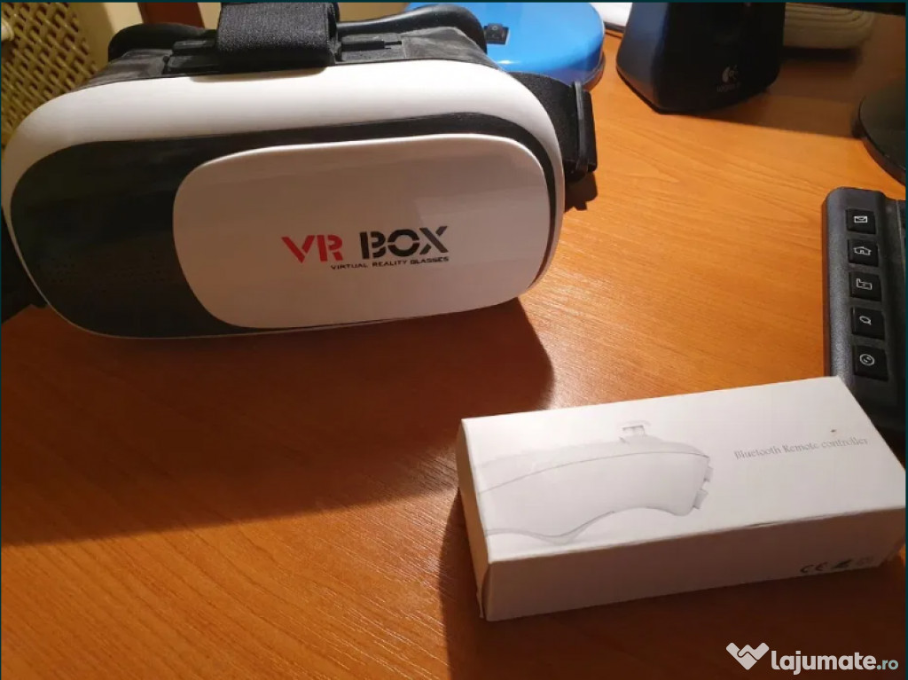 VR Box + Telecomanda Bluetooth