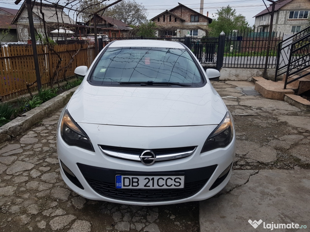 Opel astra j