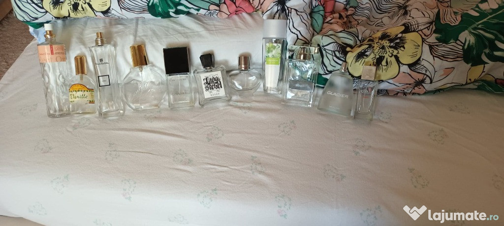 Lot de sticlute de parfum pentru colectionari