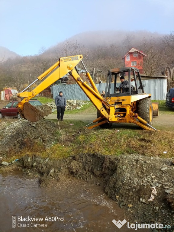 Buldoexcavator CASE 580F