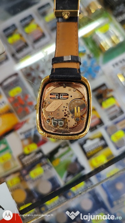 Ceas de mână omega și citizen