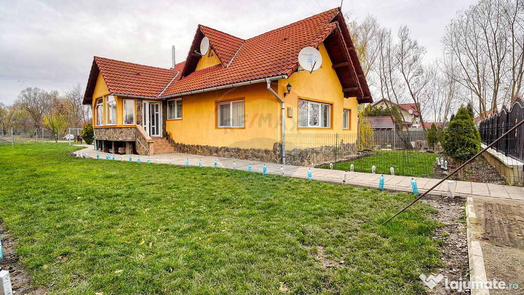 Casa Renovată cu Teren 1830 mp în Prejmer!