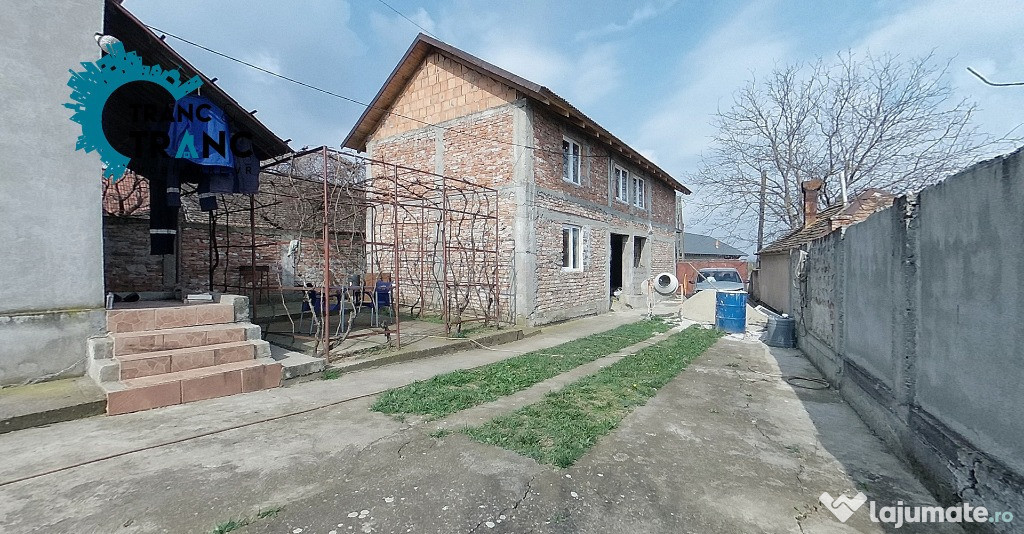 COMISION 0% Casă la roșu cu 4 camere,cu teren de 1170 m2(ID:30237)