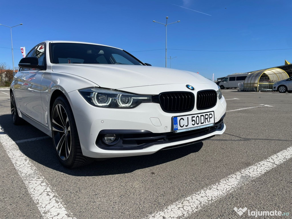 BMW Seria 3, 330i Sport Line, 2.0, 252 cai, alb metalizat, 2018