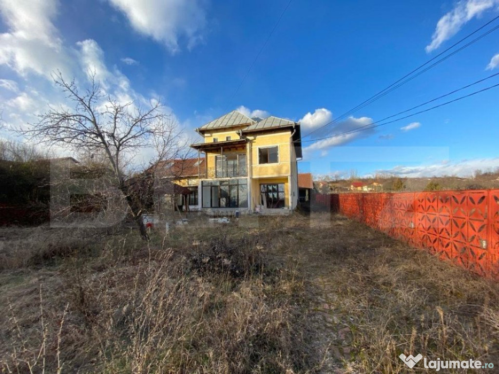 Casa individuală în regim P+1+M, teren 1100 mp, cartier Dr