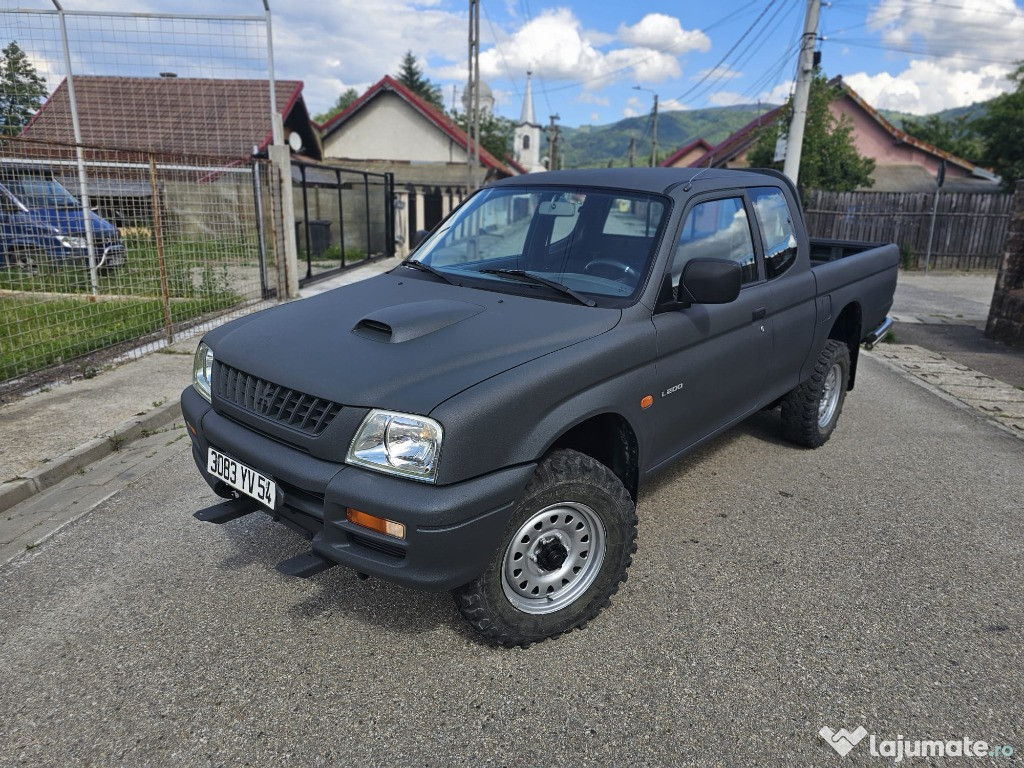 Mitsubishi L200 KING CAB / 180.000km / RAPTOR (Navara,Hiliux,Ranger)