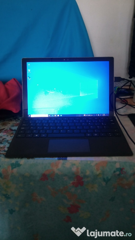 Laptop tableta surface pro 4 i7