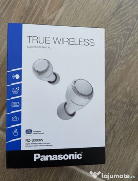 Vând căști panasonic