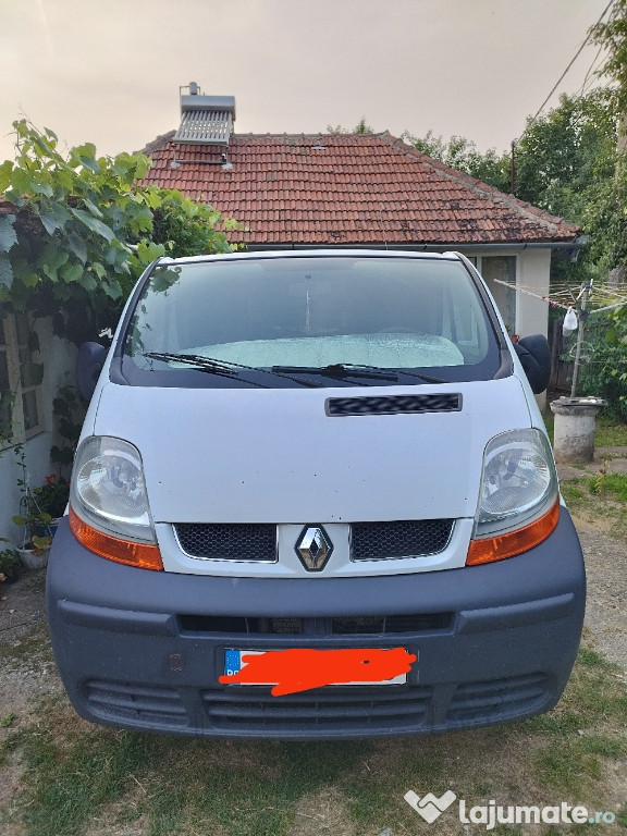 Renault trafic an 2004