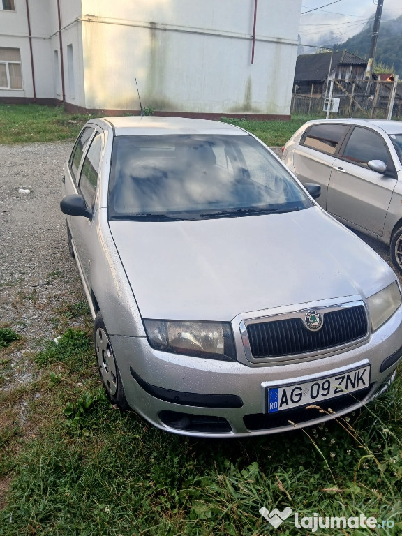 Skoda Fabian 1,2 benzină anul 2003.