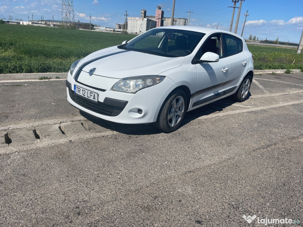 Vând Renault Megane 1.5 dci 90 cp 3011