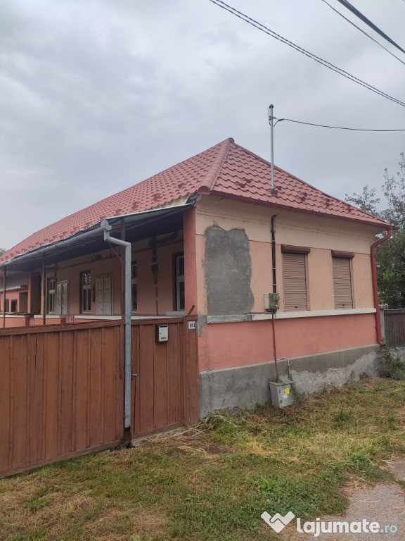 Vand Casa Gornesti sin Teren 1000 mp