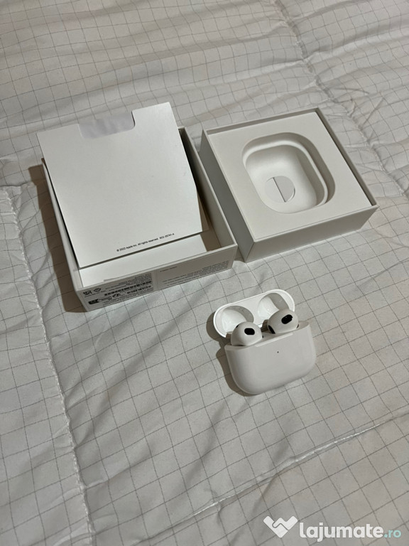 Casti Apple Airpods Gen 3, Carcasa incarcare Lightning