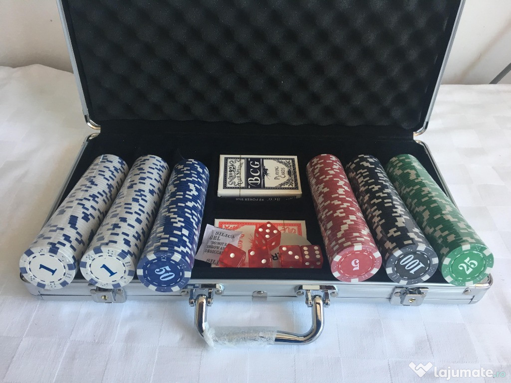 Trusa Poker 300 jetoane inscripționate la diplomat. SIGILAT!