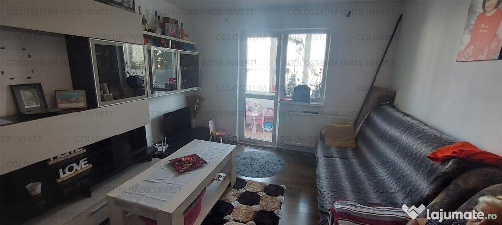 Apartament cu 2 camere - zona Grivitei.