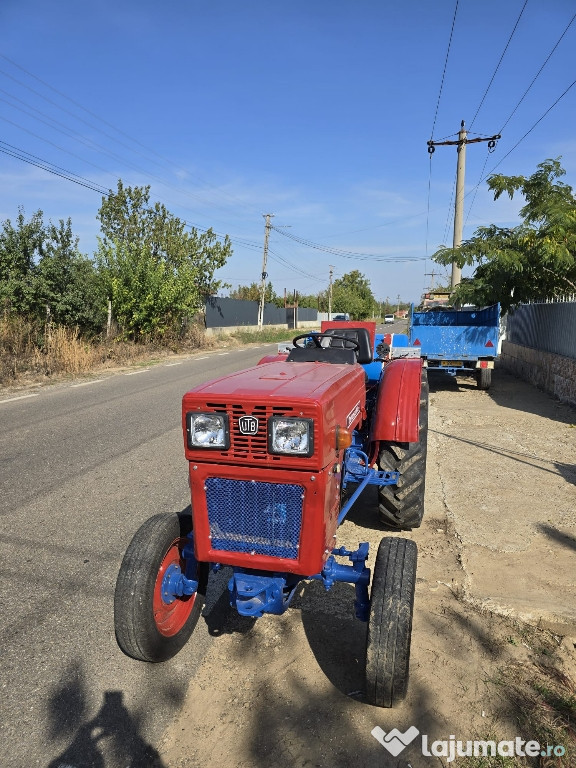 Tractor vr 445 viticol