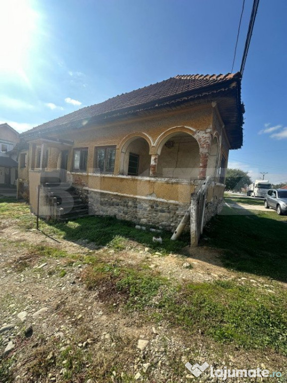 Casa la iesire din oras, zona Dragoieni