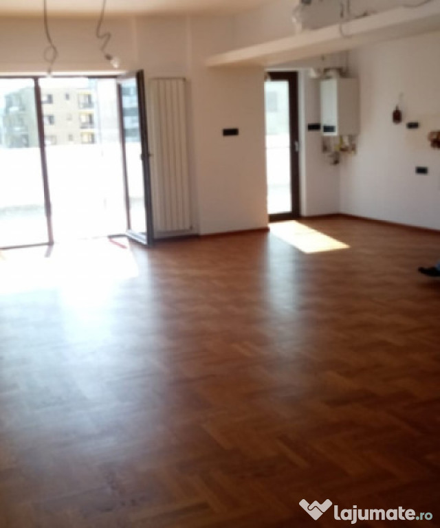 Apartament 2 camere - TERASA 47 MP - zona MIHAI BRAVU