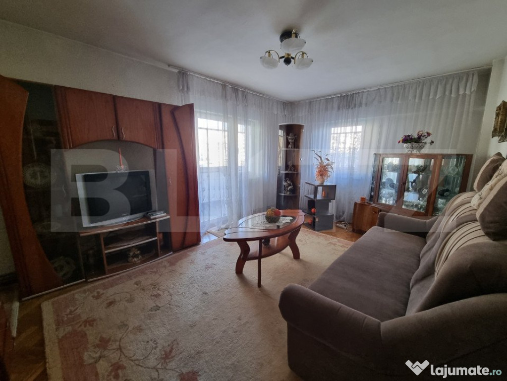 Apartament 3 camere decomandate, 63mp, etaj intermediar, zon